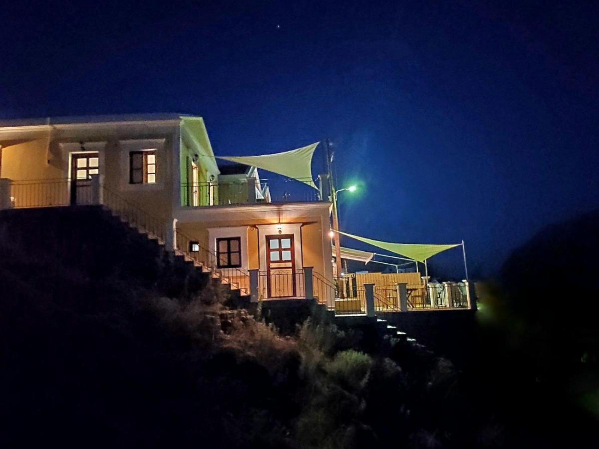 Gompos Apartment - Cozy Apartment Next To The Sea - Amazing Sea View Сімі Екстер'єр фото