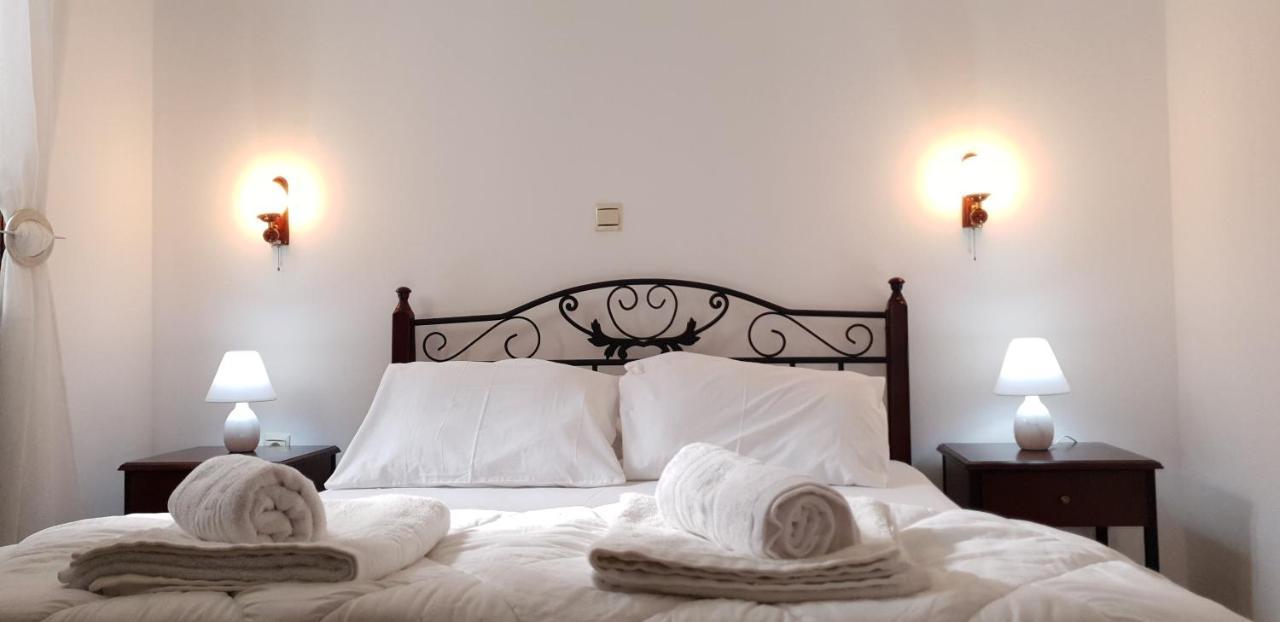 Gompos Apartment - Cozy Apartment Next To The Sea - Amazing Sea View Сімі Екстер'єр фото