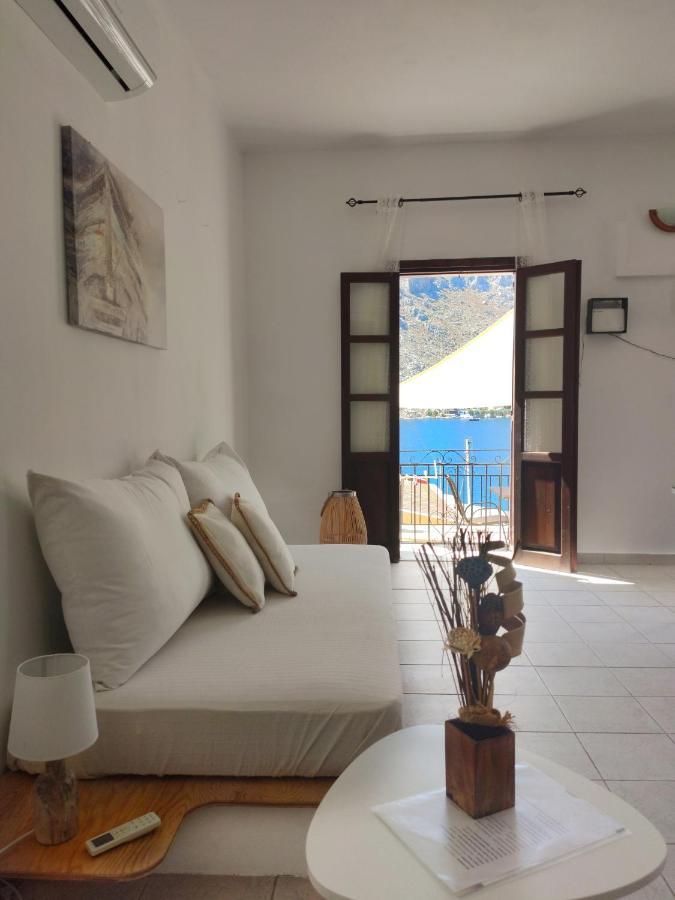 Gompos Apartment - Cozy Apartment Next To The Sea - Amazing Sea View Сімі Екстер'єр фото